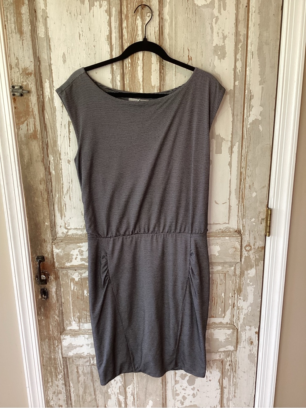 Athleta Grey Sleeveless Jersey Sheath Dress